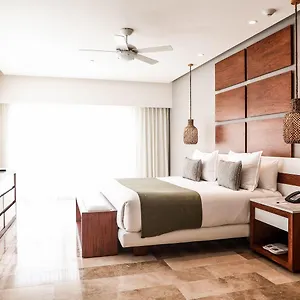 Hotel The Reef 28 & (adults Only)
